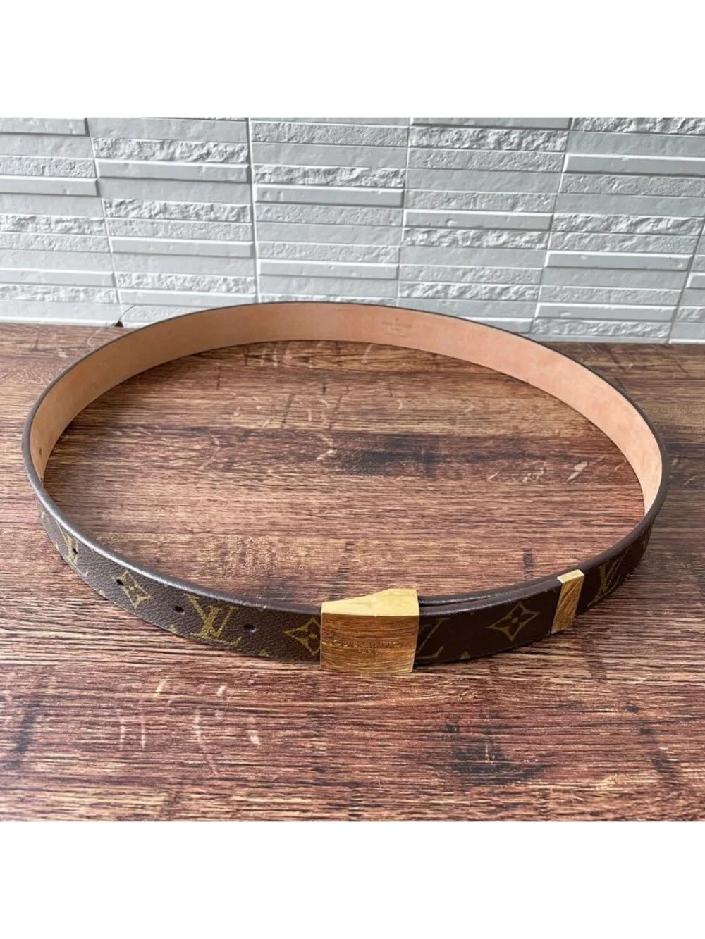 Louis Vuitton Monogram Leather Ceinture Belt Gold Brown